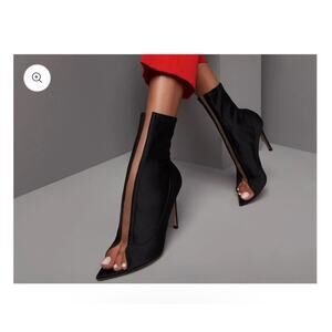 Elegant Black Stiletto Heel Boots
